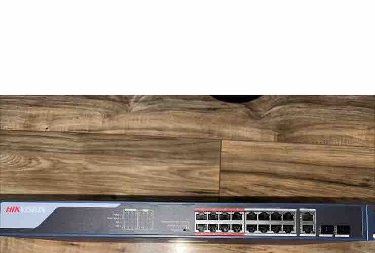 Hikvision DS-3E0318P-E 16-Port 100 Mbps Unmanaged PoE Switch0