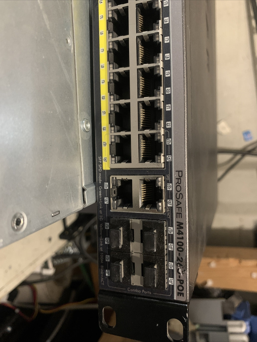 Netgear ProSafe M4100-26G Layer-2 Managed Gigabit Switch2