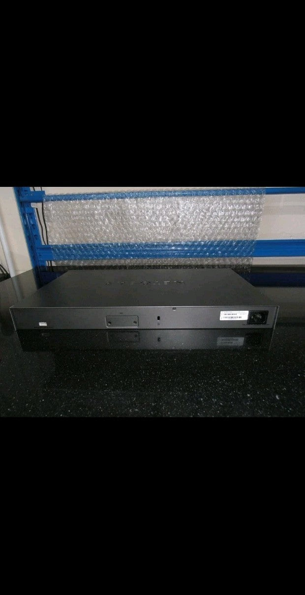 Netgear Smart S3300-28X-PoE+ Gigabit Ethernet Stackable Smart Switch1