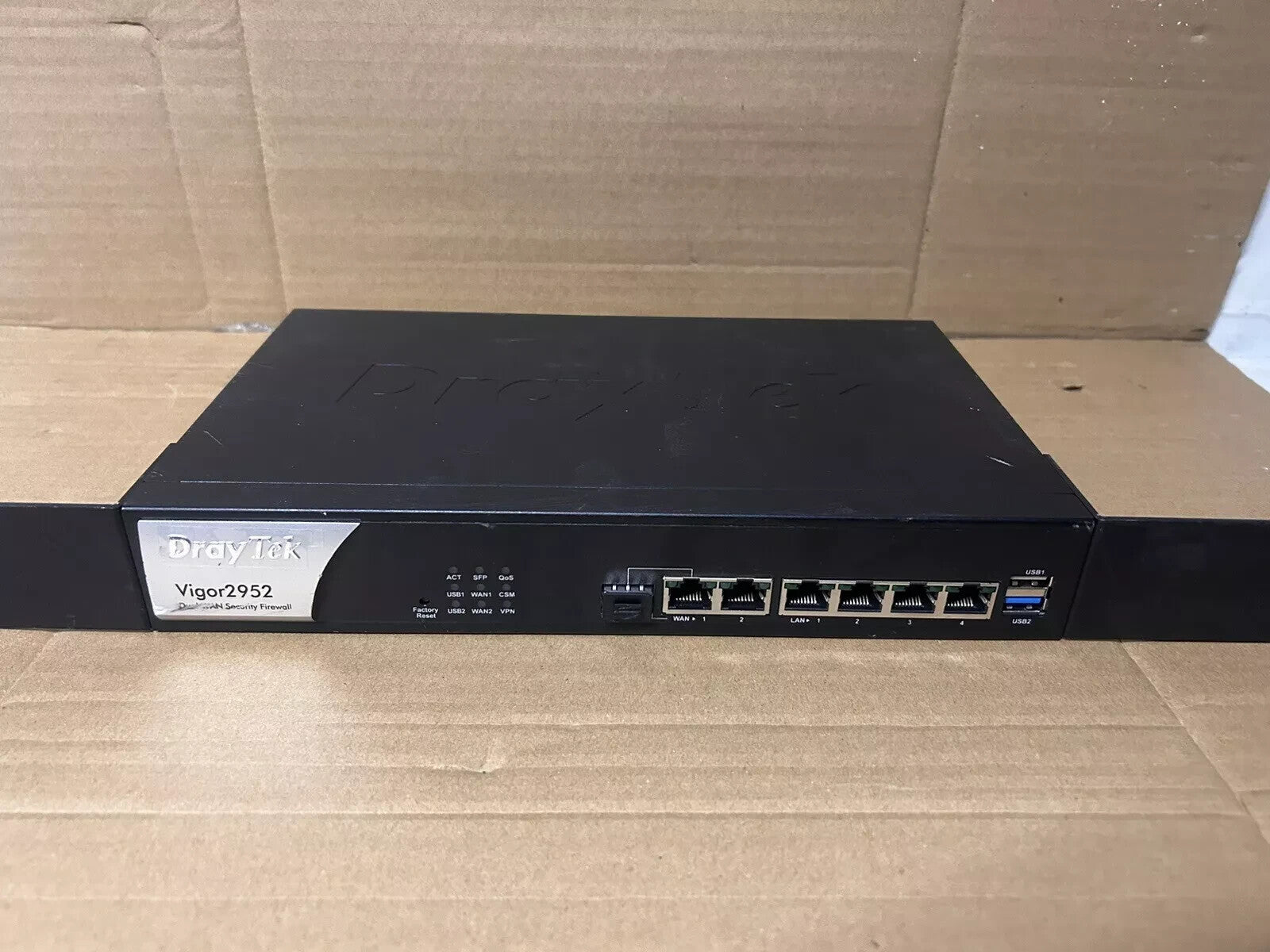 Draytek Vigor 2952 Dual-WAN High Performance Router Firewall1