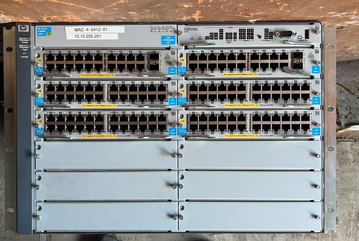 HP E5412 zl J8698A.  X6 - J9534A 0