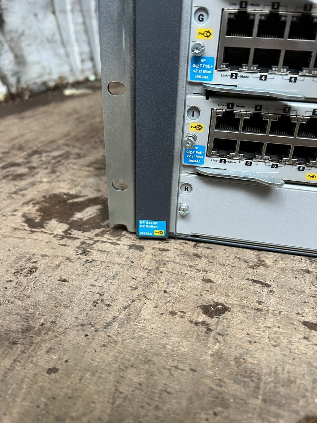 HP 5412R zl2 Switch J9851A ( J9534A X7) ( J0536A X2) TESTED AND WORKING1